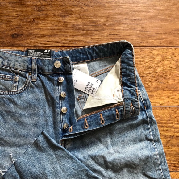 🌟H&M | Mom Jeans🌟 - Picture 3 of 5
